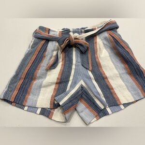DREW Belted / Pleated Cotton Shorts in Blue, Cream & Coral